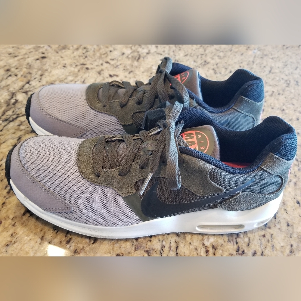Nike Men's Air Max Guile Dust Cargo Khaki Running Shoes Sneakers 916768-002 Sz 9